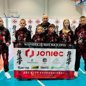 Limanowscy karatecy ARS Limanowa – JONIEC Team na podium Mistrzostw Polski w Karate Kyokushin