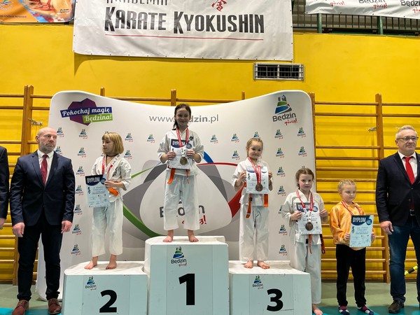 Kolejny sukces i 6 medali limanowskich karateków ARS Limanowa – JONIEC Team